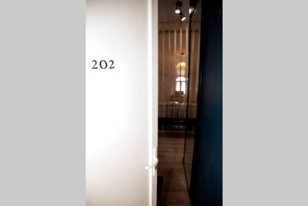 Appartement T2 au calme , Centre Historique , Entrée Autonome à Montélimar Extérieur photo